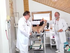 18 ans, Couple, Mignonne, Médecin, Femelle, Hd, Machine à baiser, Orgasme