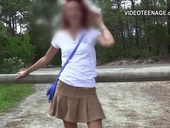 Cul, Exhib, Petite femme, Public, Chatte, Rasée, Adolescente, Sous la jupe