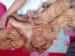 18 ans, Tante, Sucer une bite, Conversation vulgaire, Petite amie, Indienne, Chatte, Jarretelles