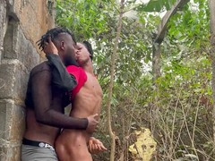 Amateur stud fun with big dicks and young dudes