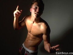 Miky Seal is flexing and looking good (he's a stud)