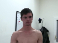 Slutty amateur takes a dildo, his legs shake like earthquake