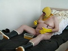 my new, blue, short Piss-Rubberboots that stink of piss