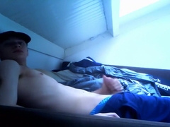 Bieberish Looking Dutch Boy Cums