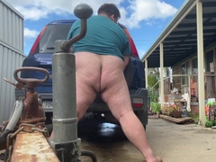 Chub lurks behind van and ejaculates