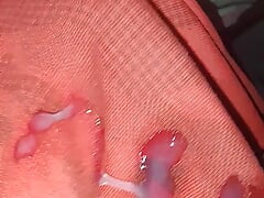 I masturbate on neighbour cloth