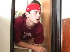 Luis Blava Kitchen Counter Blowjob With Cap Buddy