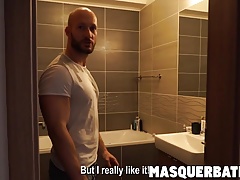 Tattooed muscle guy David Boss jacking it well until cumshot