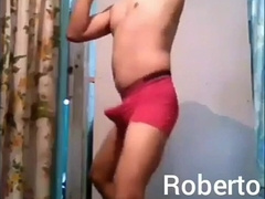 Jesus en boxer tocándose el pene episodio 4