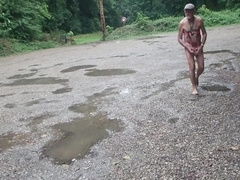 exhib in the rain in the puddles