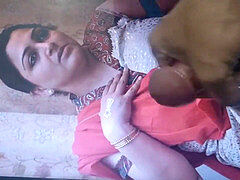 Tamil actress Kushboo Sundar receives a warm tribute of cum