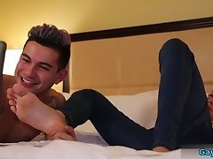 Latin gay foot fetish and cumshot