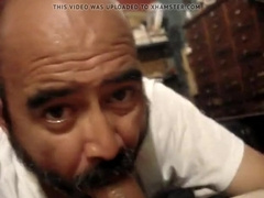 Otter deep-throating salami