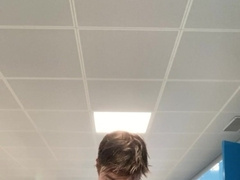 wank in the locker room after the gym