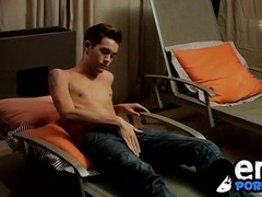 Emo butt pirates have an ass banging threeway by the pool