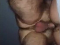 Passivo gato dando cu ao maduro do pau pequeno 7