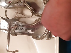 cum gf moms high heels