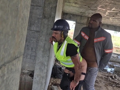 After everyone leaves, the employees have orgy shamelessly in the house under construction