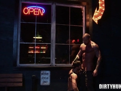 Muscle Grizzly booty stab With pipe fluid blast