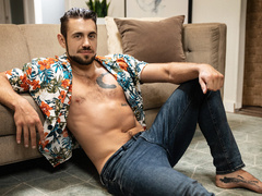 Rough couch sex for intriguing Dante Colle & Johnny Donovan