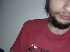 Listen me fart and get feed up