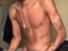 KinqqE getting high & masturbating Off