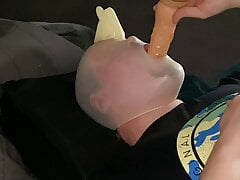 My second Breathplay. Latex Glovemask and Dildo suckig 26x7m
