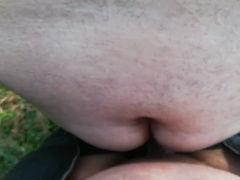 Baiser et sucer dans la nature entre lush