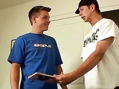 Twink gets his ass spanked by plank
