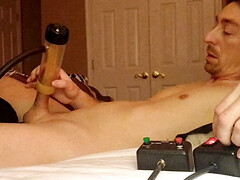 Masturbating and starting up the Venus 2000 Sex Machine Jan 12. Part 2 DMVToyLover