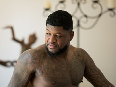 Thuggish BBC stud Cali cums on camera