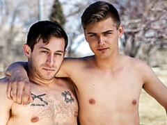 Great reverse cowgirl anal with a lanky bottom