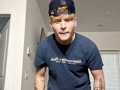 Straight Superior Man Needs to be Worshiped
