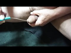 Urinating with a catheter