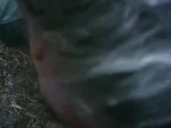 Watch this amateur babe with a schwanz get down and dirty in homemade video