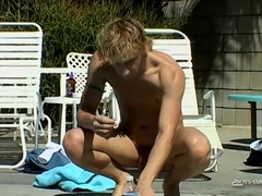 Casey Pink cigar and Kenny Crusoe smoke and screw with their mates