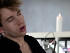 2 Queer Coeds Have Super Hot Assfucking