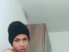 dotado colombiano en su cumpleaños college-aged