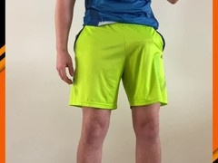 Twink hands-free cums in gym