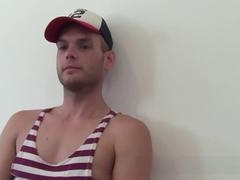 Australian amateur Cooper Leigh rocks a lingerie addiction show and finishes big