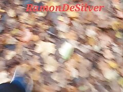 Master Ramon pisses off the park bench in horny sexy tight running pants, golden champagne for free