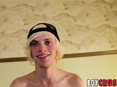 Kayden Alexander seizes his ample beef whistle and milks off solo