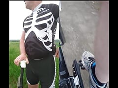 Cycling without pants