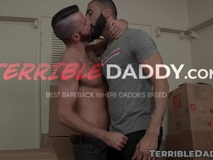 Bearded hunky Rikk York breeds Brendan Patrick raw and deep