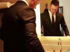 Bellboy extra blowjob and fucks me anal