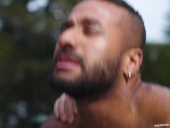 Daddy Crush fucks Jer muscle ass