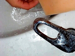 How to clean the sex toy