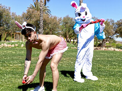 Muscular boy screams for more during Easter perversions in the sun