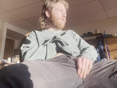 There is nothing nicer than fapping off in wide daylight