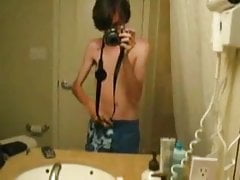 Cute hipster twink strokes and cums in the tub